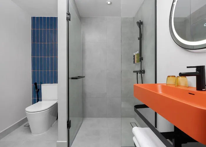 Express Sukhumvit Thonglor By Ihg Hotel 4*