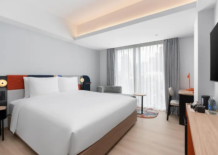 Express Sukhumvit Thonglor By Ihg