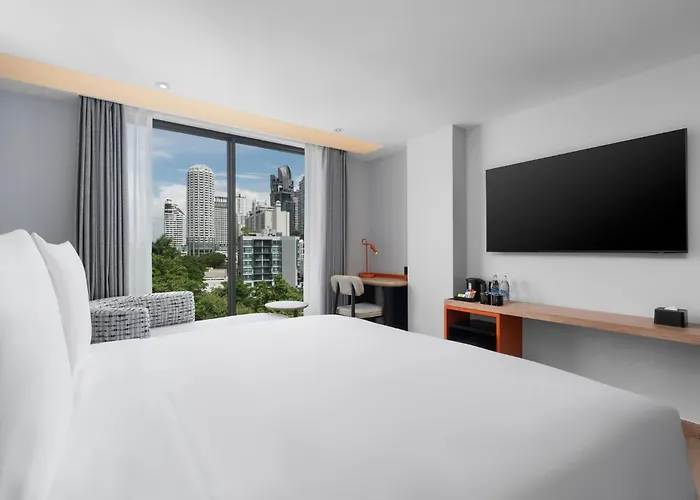 Express Sukhumvit Thonglor By Ihg Hotel